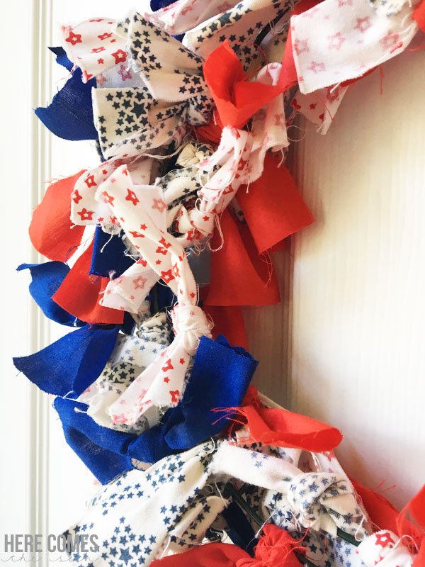 Make this Patriotic Fabric Wreath with this easy tutorial! 