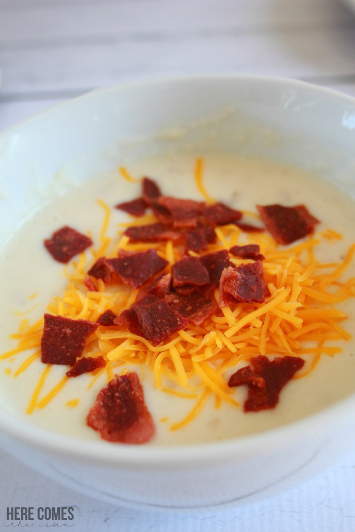 Get dinner on the table quickly with this Crockpot Baked Potato Soup Recipe!