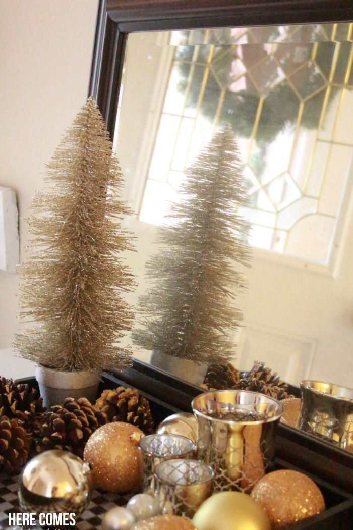 Easy ideas to decorate your home with metallics this holiday!