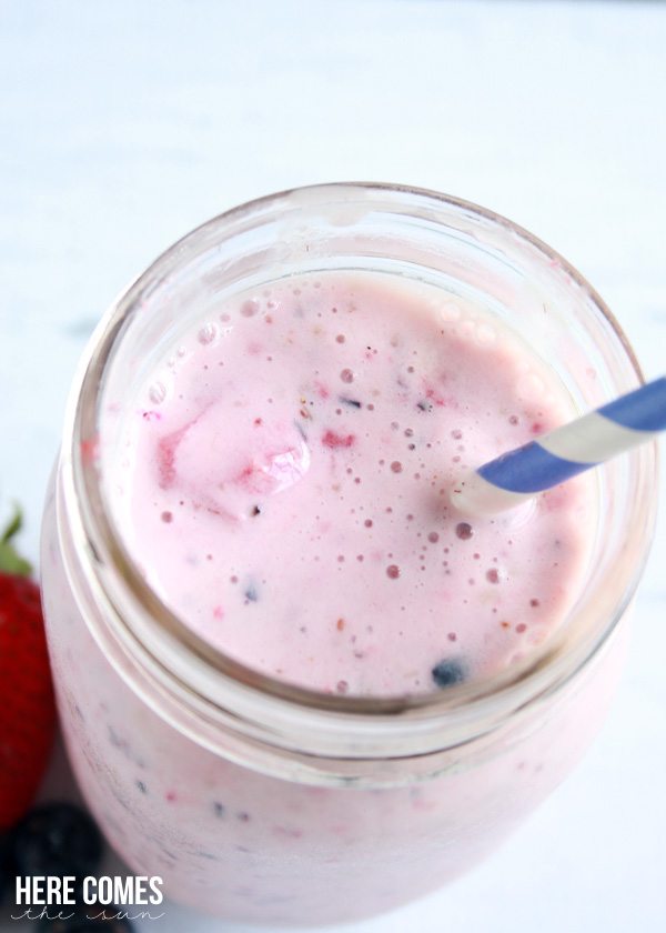 This mixed berry smoothie contains only 4 ingredients and takes less than 5 minutes to make!
