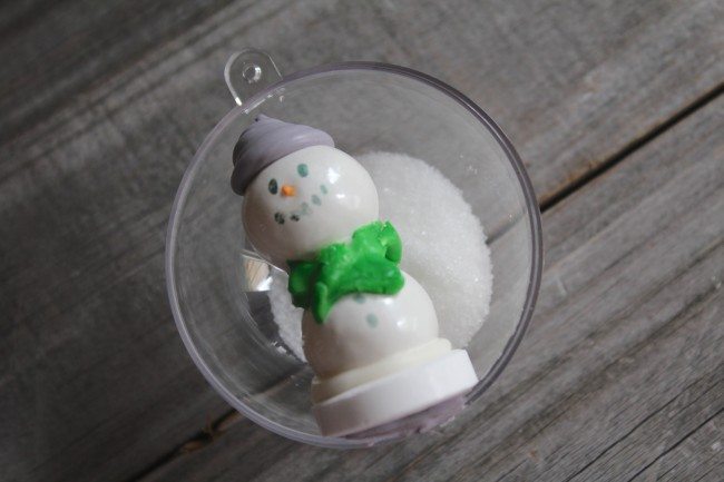 Gum Ball Snowman Ornament... a cute addition to your Christmas tree!