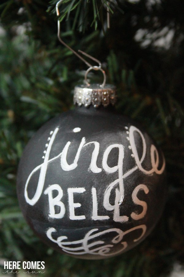 Handlettered Chalkboard Ornaments! So beautiful on your tree.