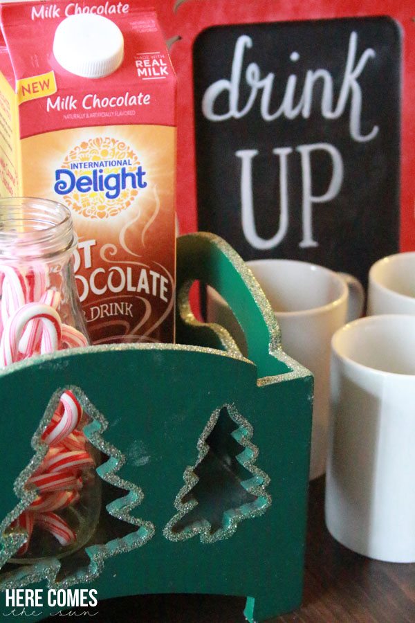 This holiday hot chocolate bar is easy to set up and perfect for your holiday parties! @InDelight  AD
