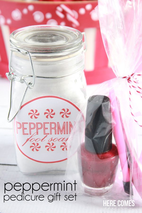 Put together this peppermint pedicure gift set for the people in your life that can use a little pampering! Foot soak recipe and printable tags included.