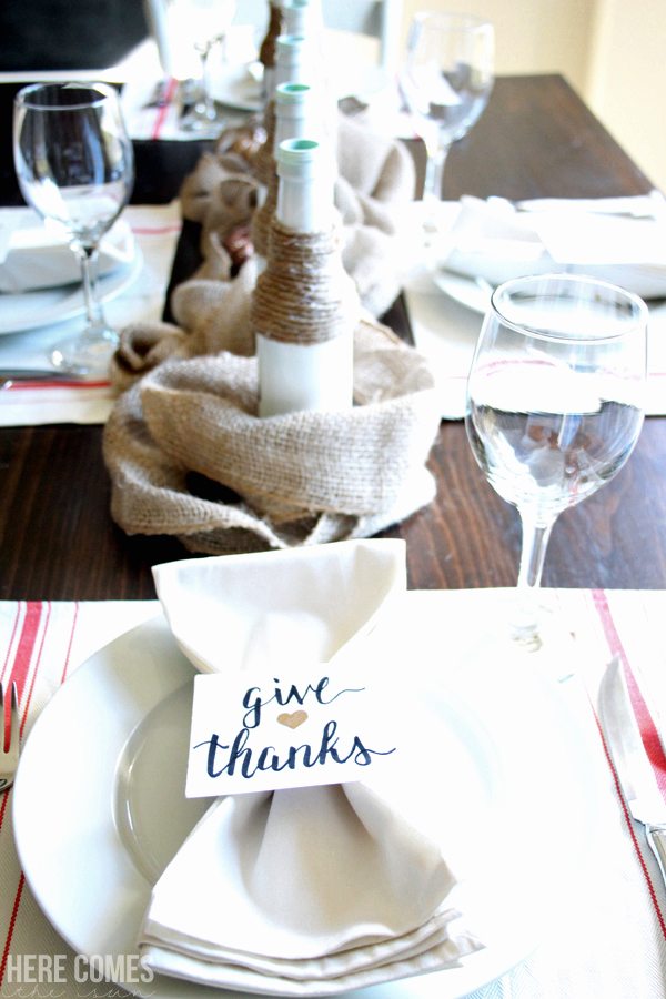 Create a beautiful Thanksgiving tablescape in minutes with these easy ideas. Click for details.